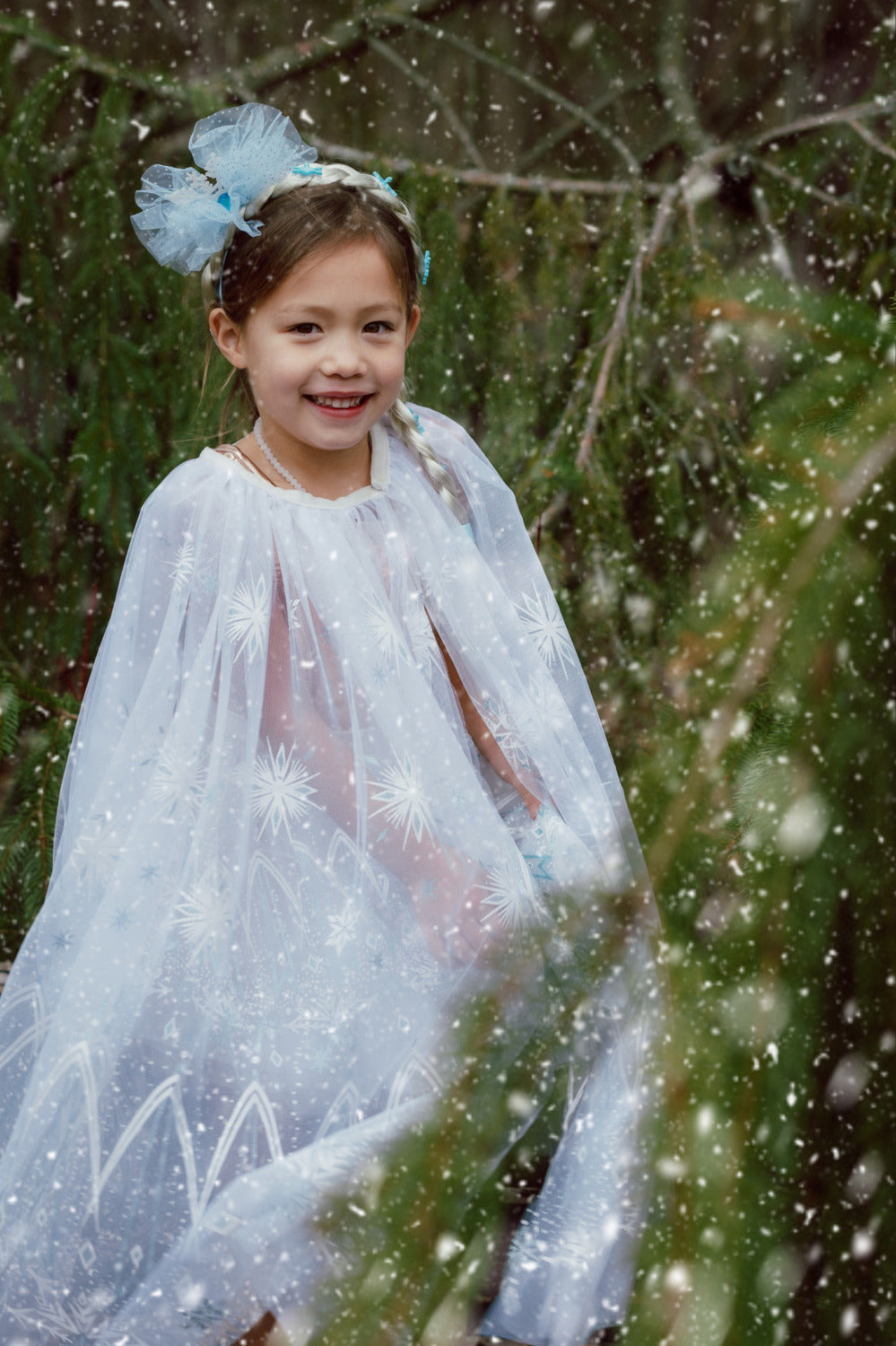 Winter Wonderland Cape (size 3-4)