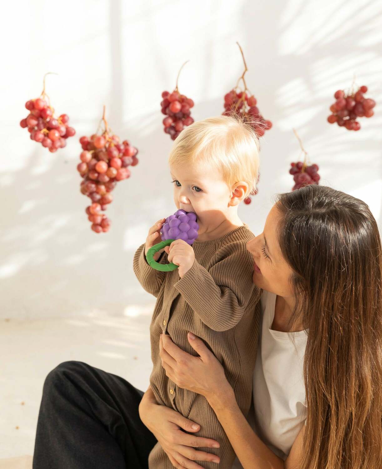 OLI&CAROL Grape Rattle Toy