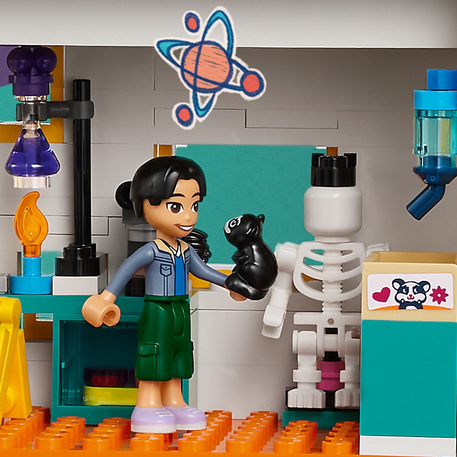 LEGO® Friends: Heartlake International School