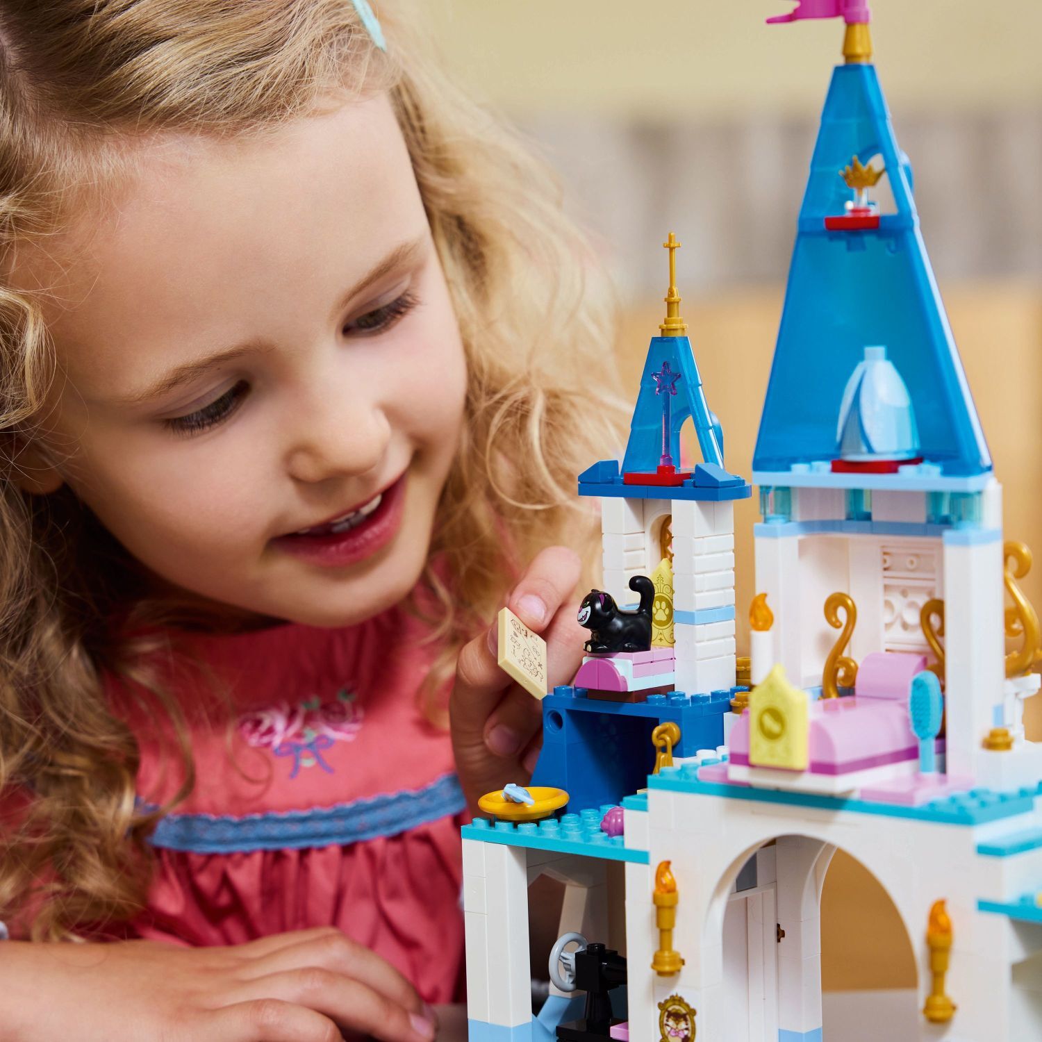 LEGO Disney Princess: Cinderella's Castle & Horse Carriage