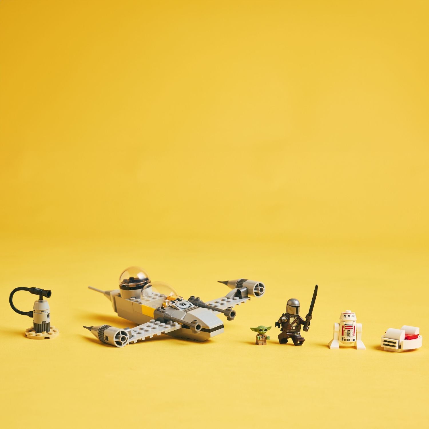 LEGO Star Wars: Mando and Grogu's N-1 Starfighter™