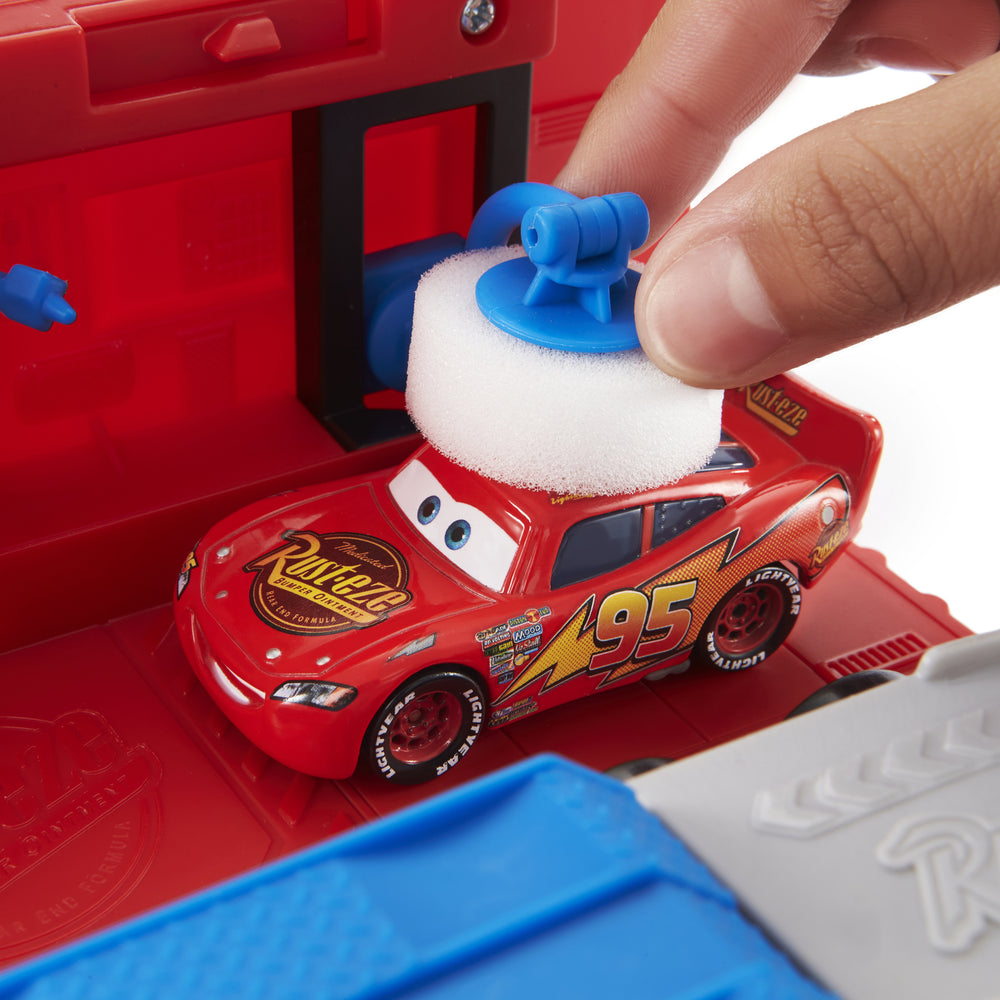 Disney Pixar Cars Transforming Mack Playset