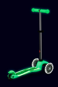 Micro Mini Deluxe Glow LED Plus Scooter - Icy Lime