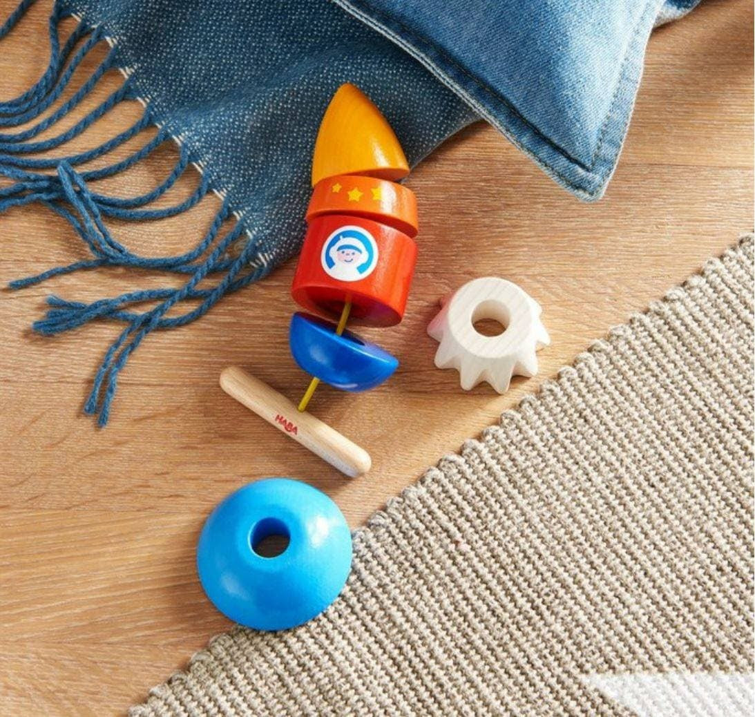 Rocket 6 Piece Threading Toy