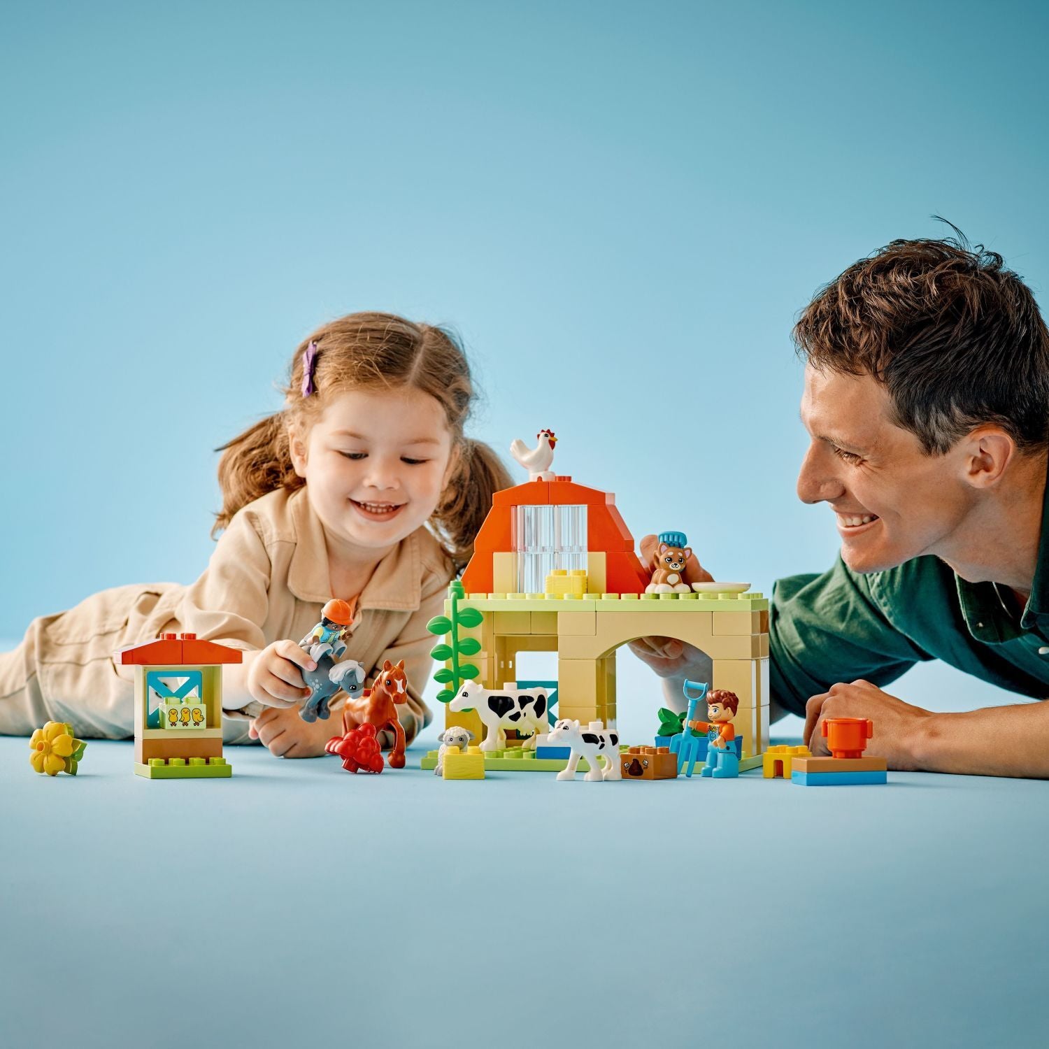 LEGO DUPLO: Caring for Animals at the Farm