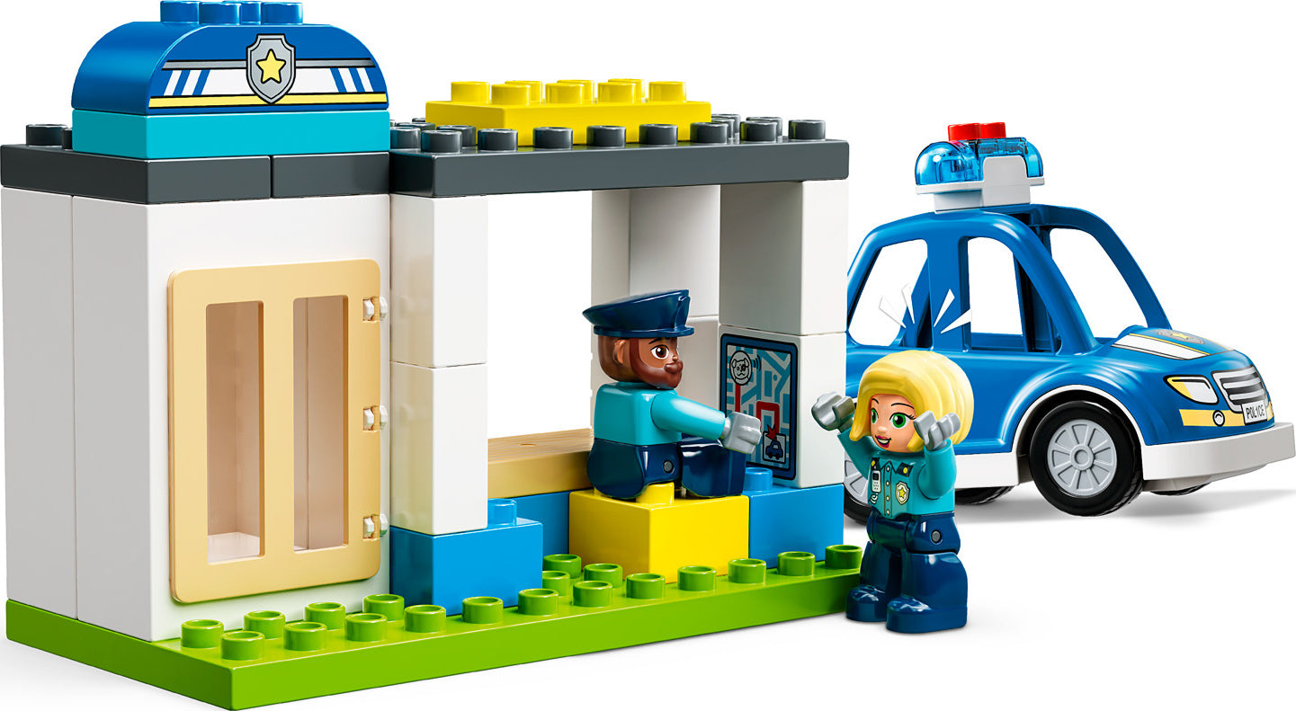 LEGO® Police Station & Helicopter