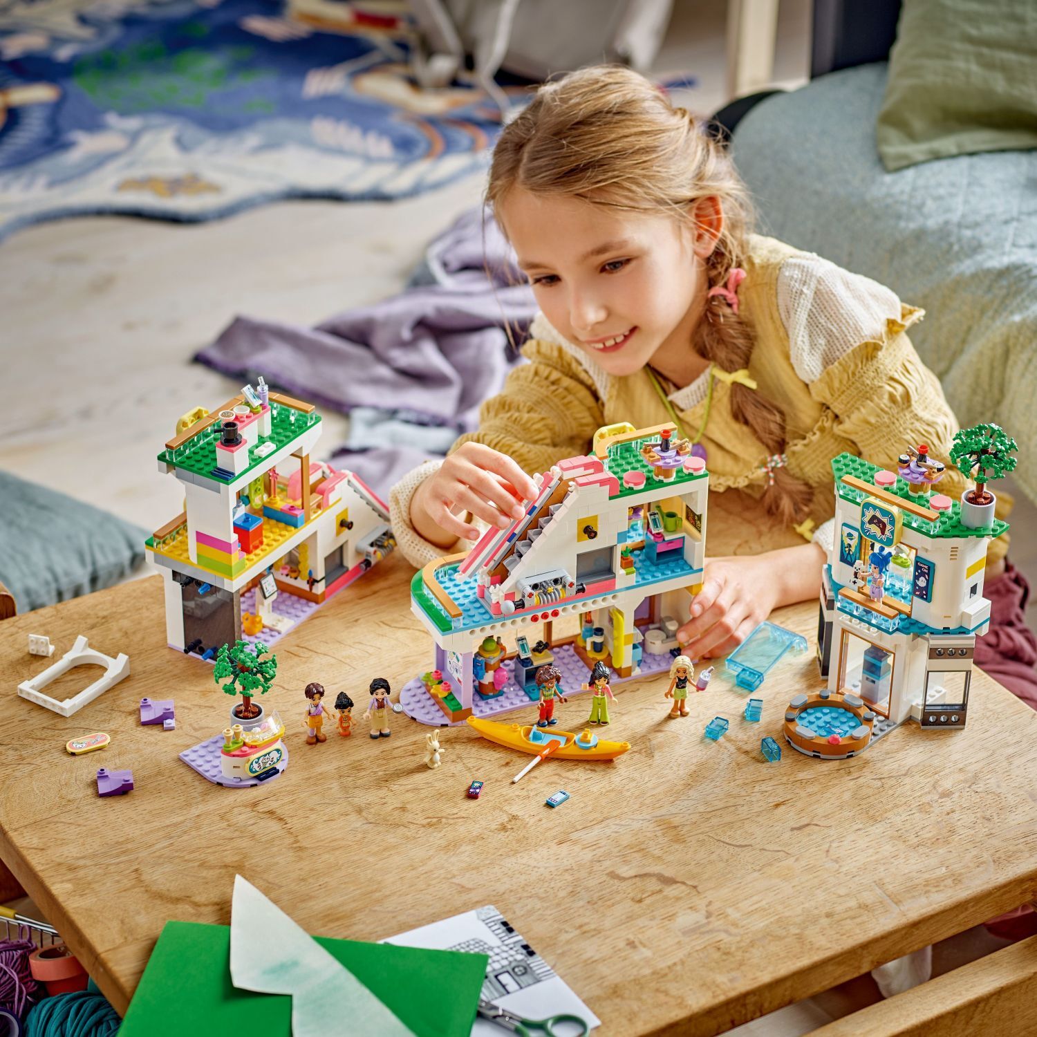 LEGO Friends: Heartlake City Shopping Mall