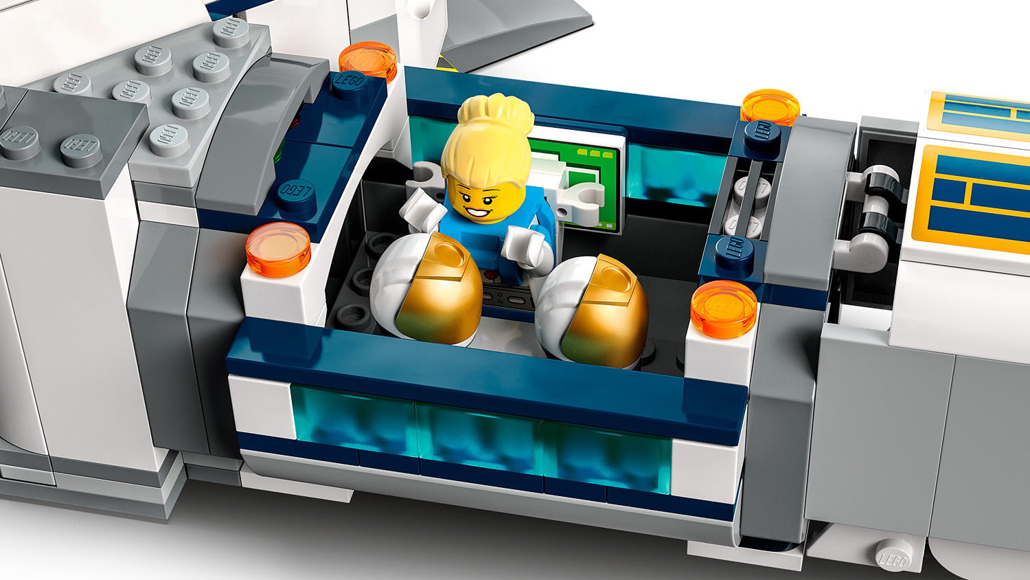LEGO® Lunar Research Base