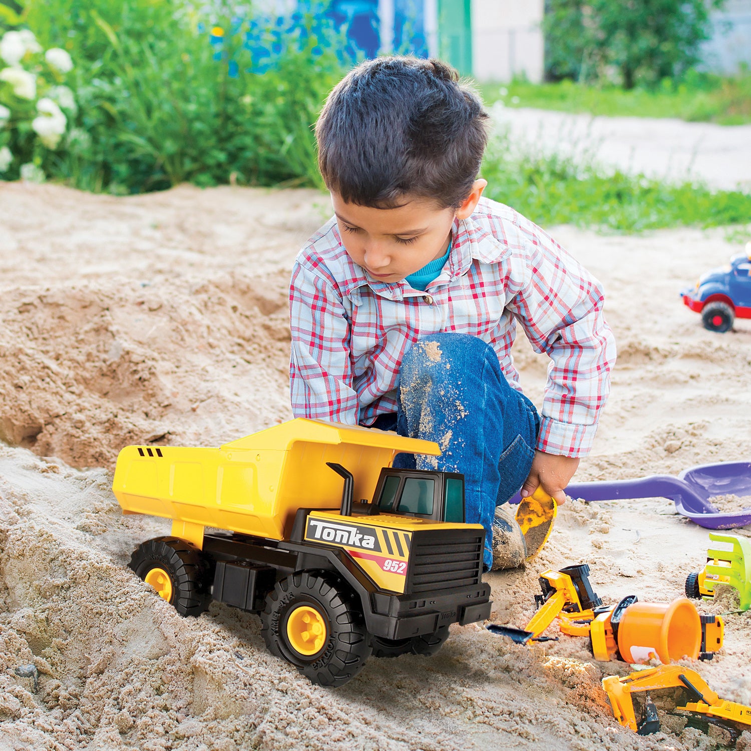 Tonka Mighty Dump Truck